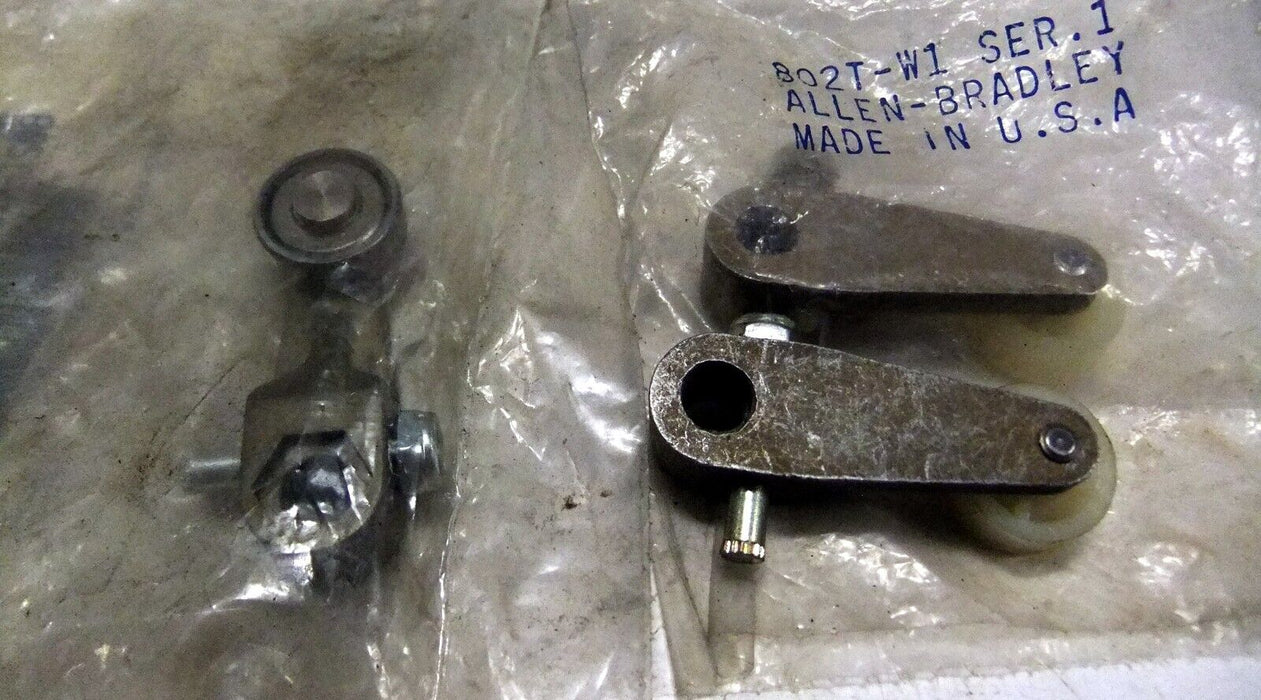 4 Allen-Bradley Roller Levers 802T-W1 802T-W1B