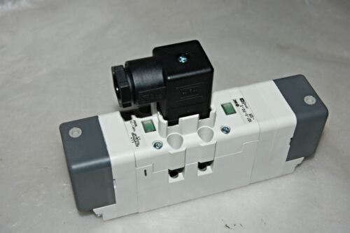 SMC VQ7-6-FIG-D-3ZR DOUBLE SOLENOID VALVE