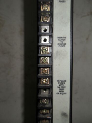 Square D SY/MAX ROM-221 SERIES F2 OUTPUT MODULE