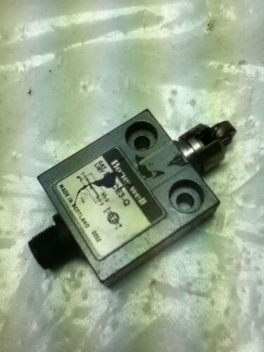 Honeywell 914CE3-Q LIMIT SWITCH