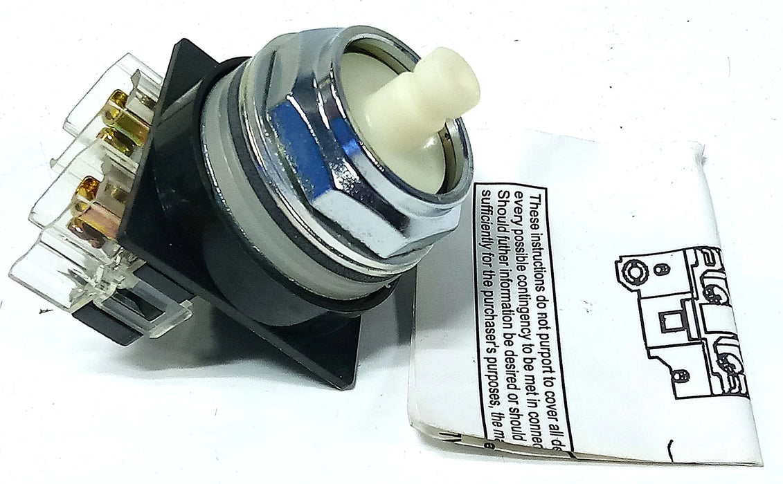 GE CR104PBM01R5 1 NC Non-illuminated Pushbutton w/ No Button Head