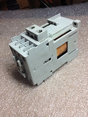 Allen-Bradley 100-C12ZJ10 Contactor