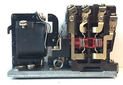 Joslyn Clark 713UPA-76 110-120 V AC Coil 2NO/2NC PMT Pneumatic Timing Relay
