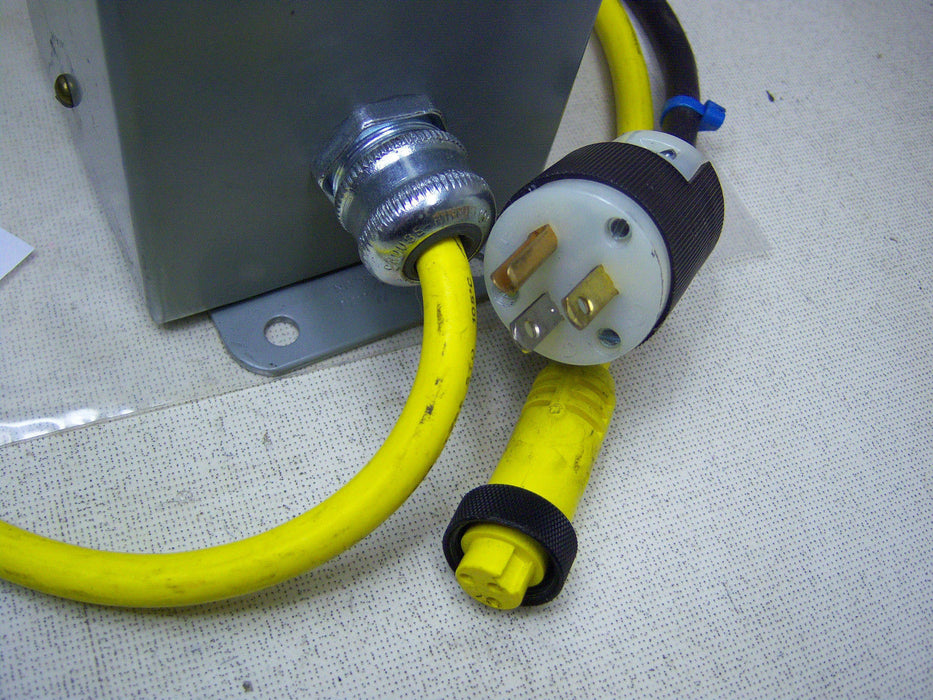 Hoffman Enclosure w/ Push Button M-472523 Allen-Bradley 800H-R2 w/Cords
