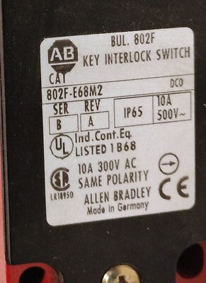 Allen-Bradley 802F-E68M2 300 V AC 10 A Interlock Safety Switch W/ Key
