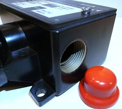 Ashcroft B424B 125/250/480 V AC 15 A Pressure Switch