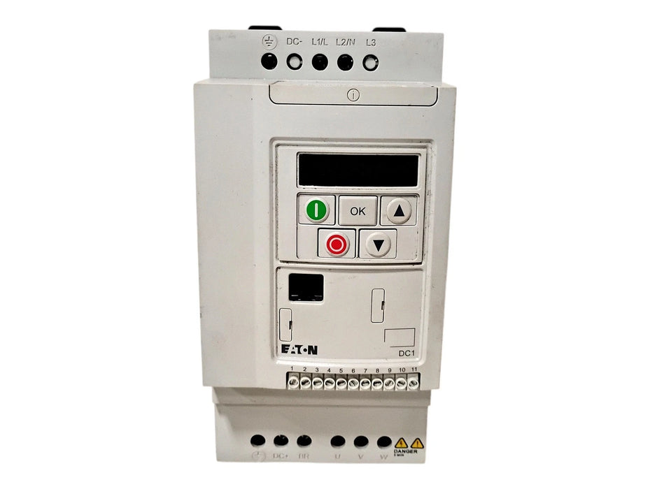 Eaton DC1-1D5D8NB-A20CE1 110-115 V 1 PH 1.5 HP 1.1 kW Variable Frequency Drive
