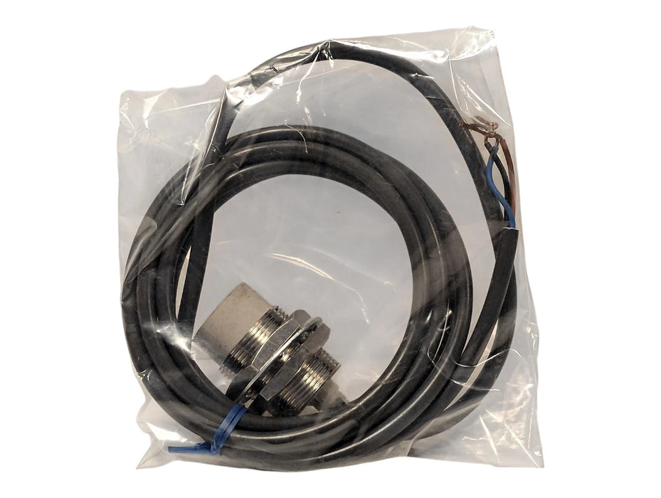Omron E2E-X15ME1 12-24 V DC Inductive Proximity Sensor