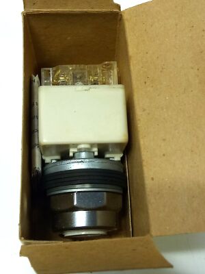 Square D 9001-KT1 Push-To-Test Pilot Light w/ 110/120 V AC Transformer