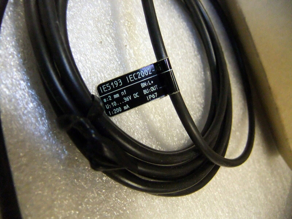 IFM Efector IEC2002-AROG IE5193 Inductive Proximity Switch