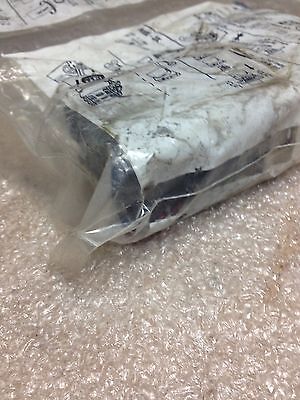 Allen-Bradley 800EM-LF32TL5X11 PUSH BUTTON