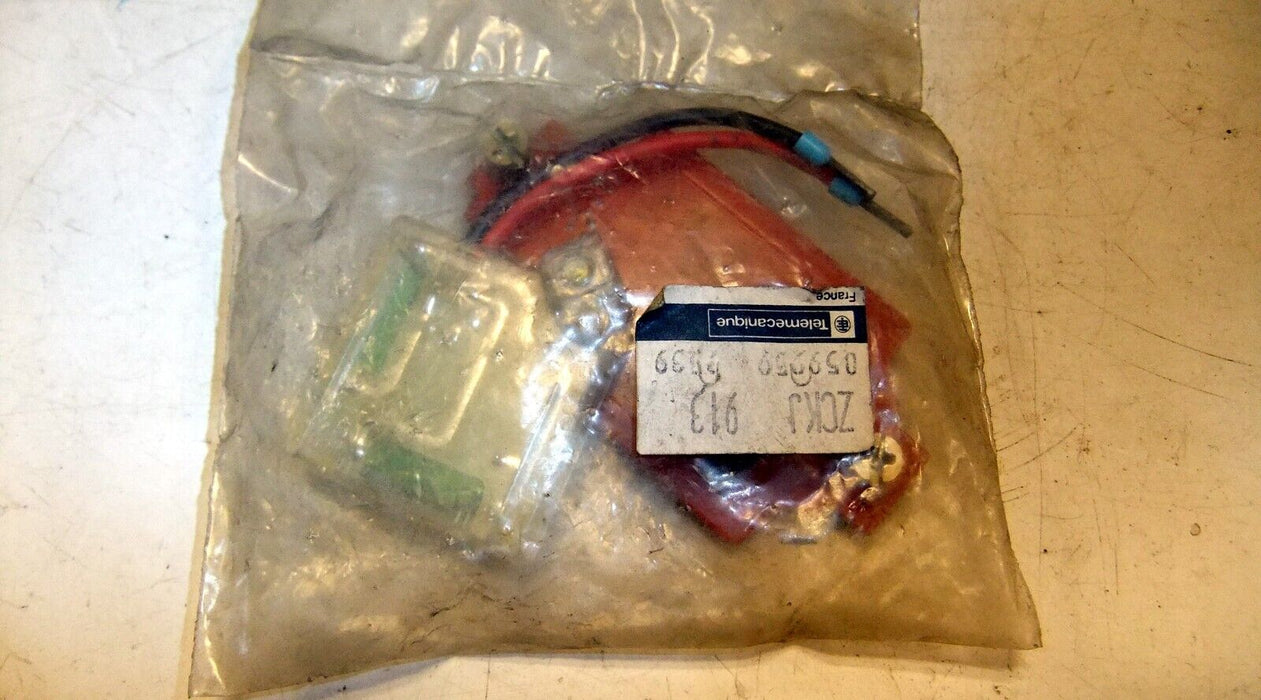 Telemecanique ZCKJ913 Limit Switch Indicator