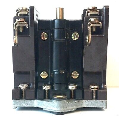 Joslyn Clark 713UPA-76 110-120 V AC Coil 2NO/2NC PMT Pneumatic Timing Relay