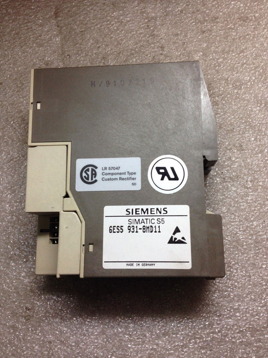 Siemens 6ES5931-8MD11 Power Supply Module