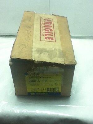 Square D FA34020 Thermal-Magnetic Circuit Breaker