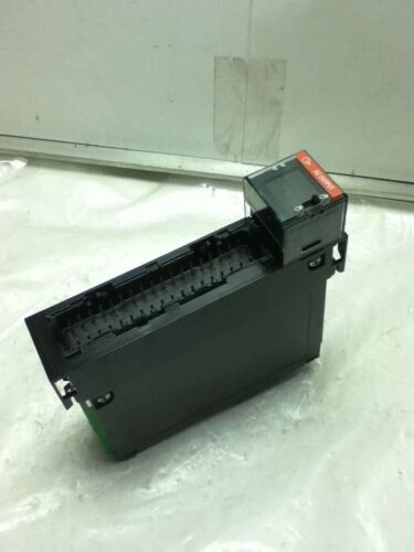 Allen-Bradley 1756-OA161/A OUTPUT MODULE