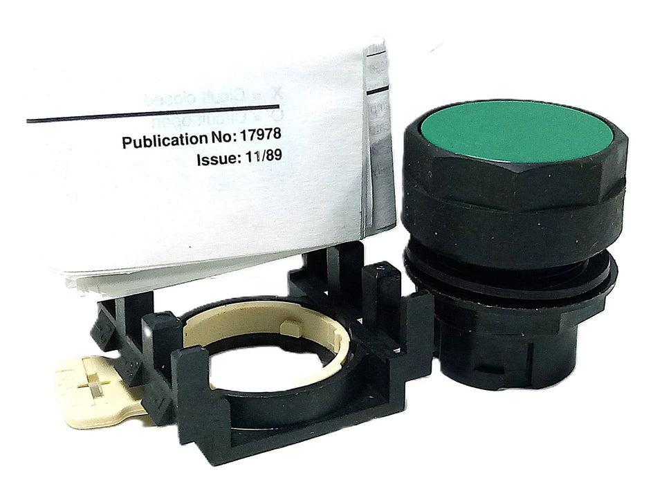 Eaton E22PB3 Green 25 mm Flush Momentary Pushbutton