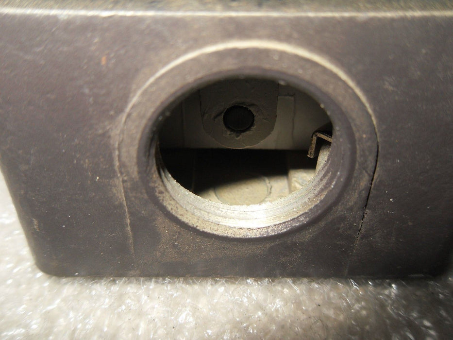 1 Schmersal Tvh 015-11Y-991 Limit Switch