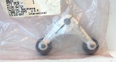 Honeywell Micro Switch 6PA102 Limit Switch Forked Lever Arm w/ Nylon Roller