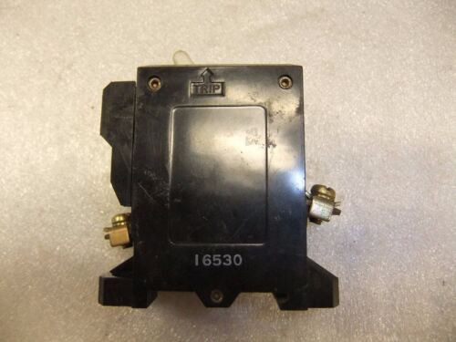 IDEC NRC111L-3A-AD Circuit Breaker