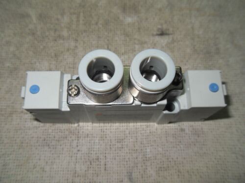 1 SMC Sy7220-Bdz-C10 Solenoid Valve