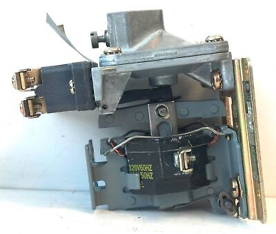 Square D 9050-AO-10E 110/120 V AC 1 NO/1 NC Open Type AC Pneumatic Timing Relay