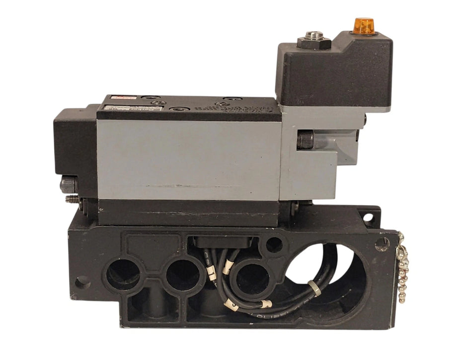 Parker AL11323BKN5301B 150 psi Pneumatic Solenoid Valve w 110/120 V AC Coil