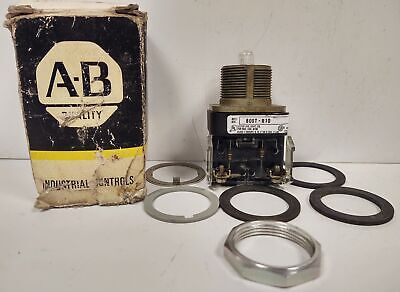 Allen-Bradley 800T-R10 Panel Indicator with Neon Lamp and Red Lens