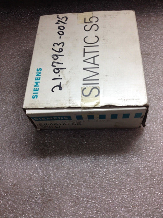 Siemens 6ES5931-8MD11 Power Supply Module