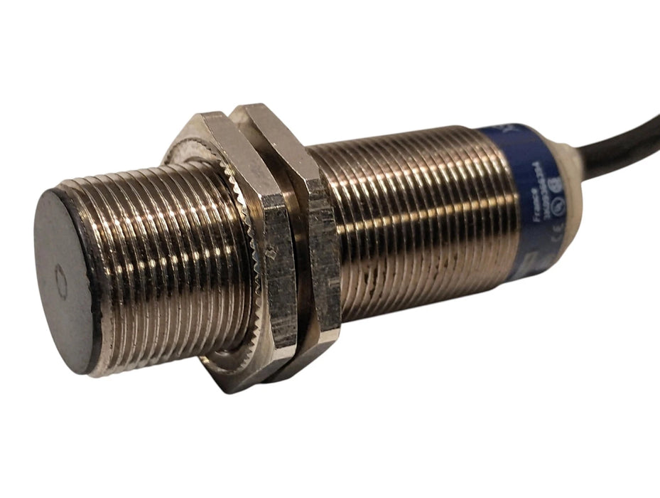 Telemecanique XS518B1DAL10 12-48 V DC Inductive Proximity Sensor