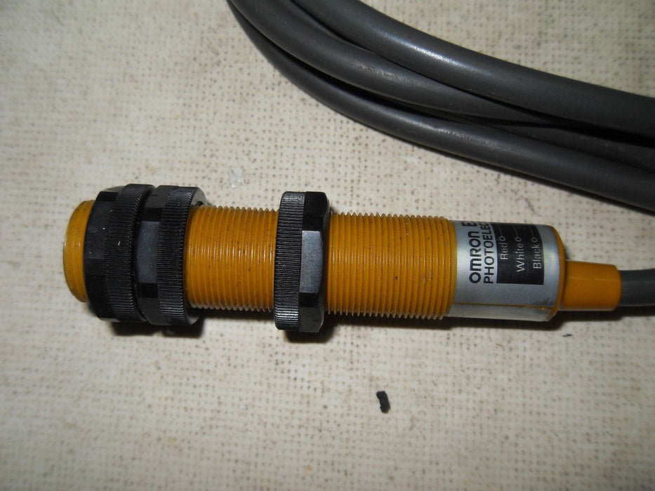 1 OMRON E3F-3DZ1 PHOTOELECTRIC SWITCH