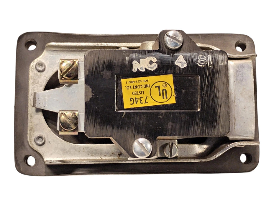 SYLVANIA 4A10N Type C 600 V AC Oil Tight Red STOP Pushbutton