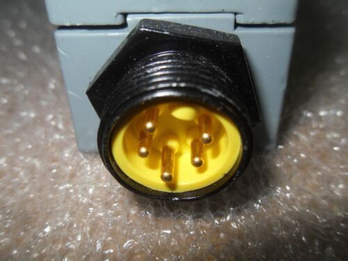 1 Square D 9007C54DY1905 LIMIT SWITCH