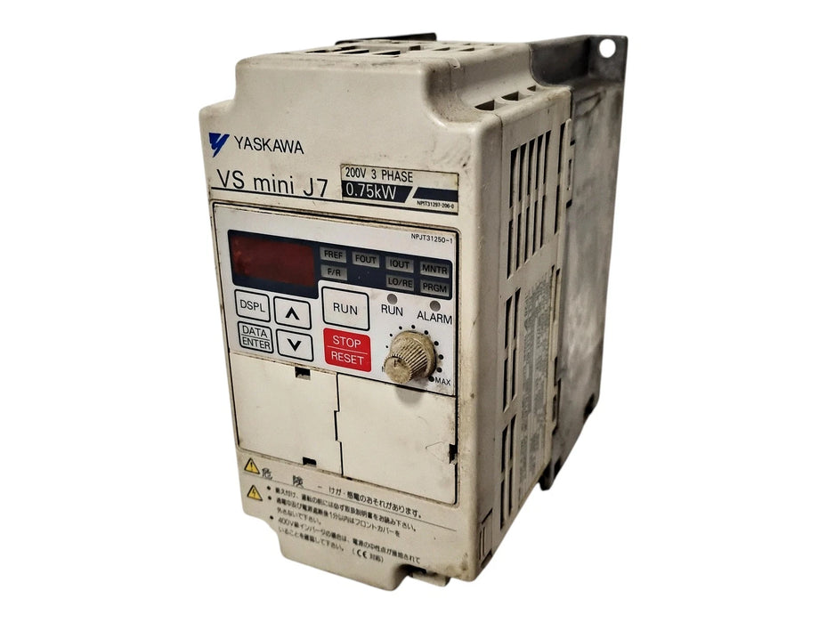 Yaskawa CIMR-J7AA20P7 200-230 V AC 0.75 kW VS mini J7 Drive