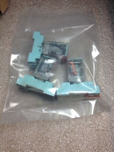 3 Turck C3-A30X Relays With Mount