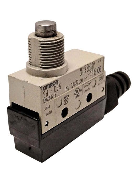 Omron SHL-D55 250 V AC 5 A Plunger Style Limit Switch