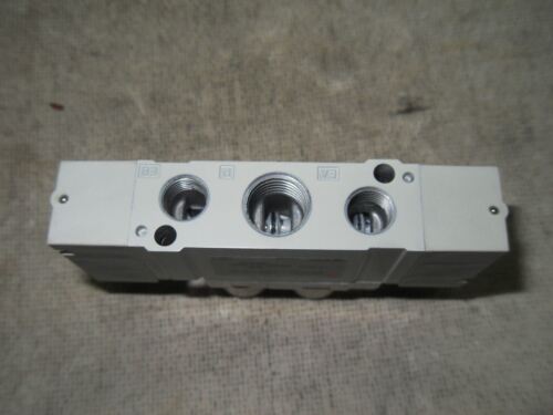 1 SMC Sy7220-Bdz-C10 Solenoid Valve