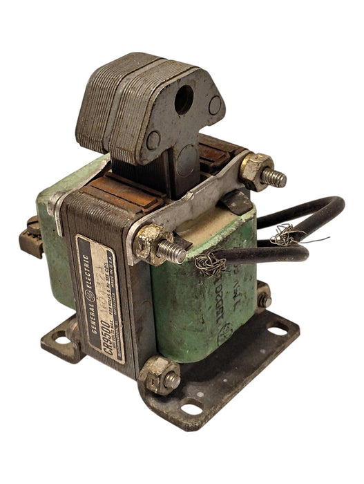 GE CR9500A104A2A 115 V AC Push-Type Linear Solenoid
