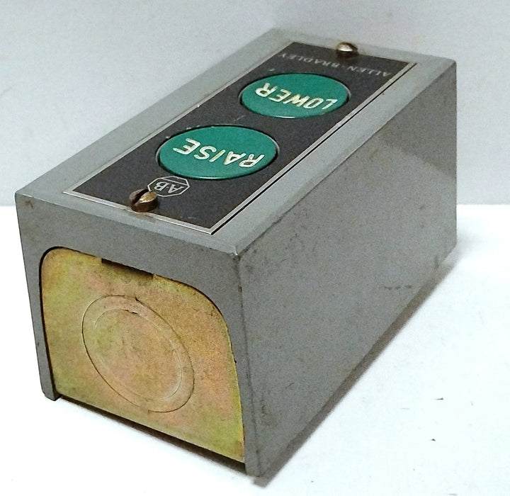 Allen-Bradley 800-2SD Series M RAISE/LOWER Momentary Pushbutton Station