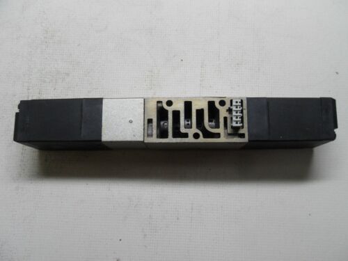 1 SMC NVFS2300-3F SOLENOID VALVE