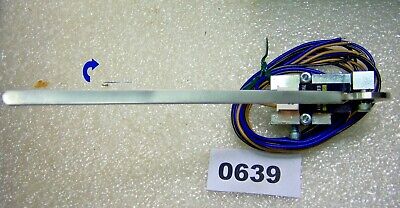 Omron EE-SPX401 EE-1003 Photoelectric Switch w/ Operator