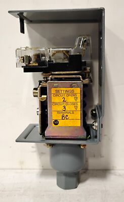 Allen-Bradley 836-C4AX201 836-C4A 836-C4 NEMA Type 1 Pressure Switch