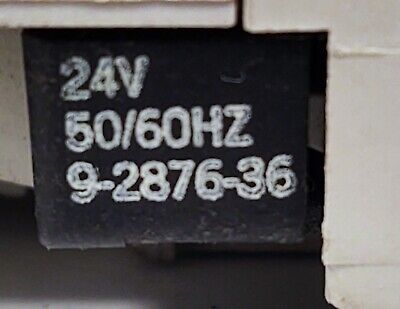 Eaton CE15EN3TZ Contactor with 24VAC 50/60Hz Coil