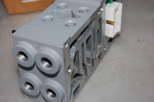 PARKER PORT BASE PS561152MP