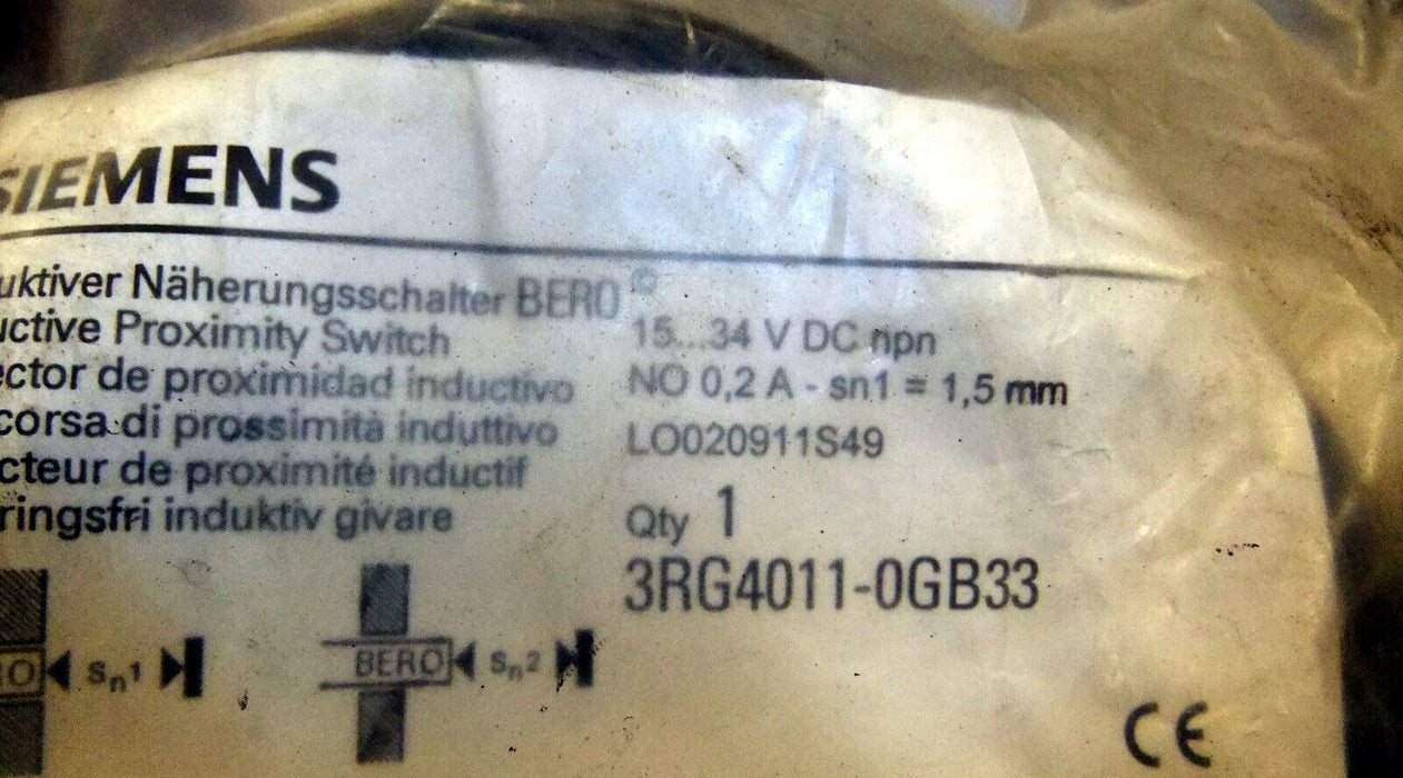 Siemens 3RG4011-0GB33 Proximity Switch