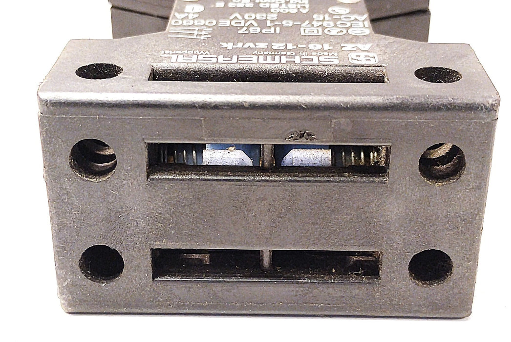 Schmersal AZ16-12ZVRK 230 V AC 4 A Safety Interlock Switch