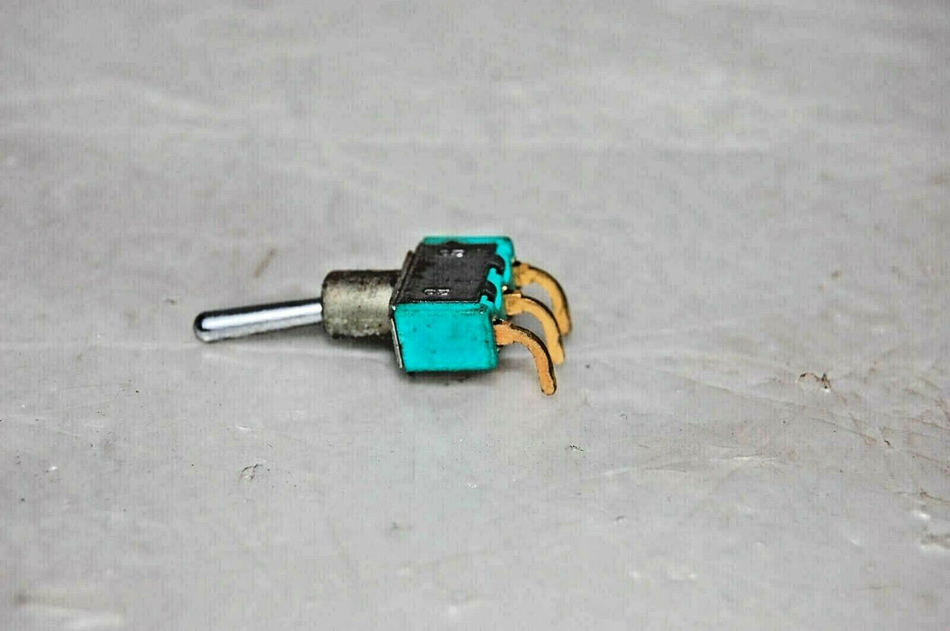 8 JBT TOGGLE SWITCH J-B-T