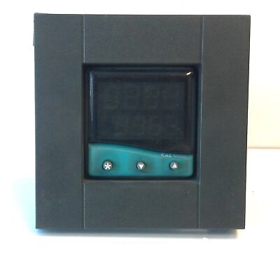 Cal Controls 95B11PA000 / 9500P 100-240 VAC 1/16 DIN Dig. Temperature Controller