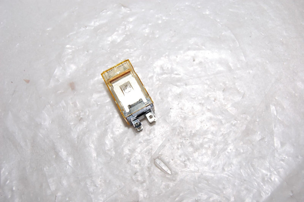 IDEC Relay RH2B-UL-AC220-240V
