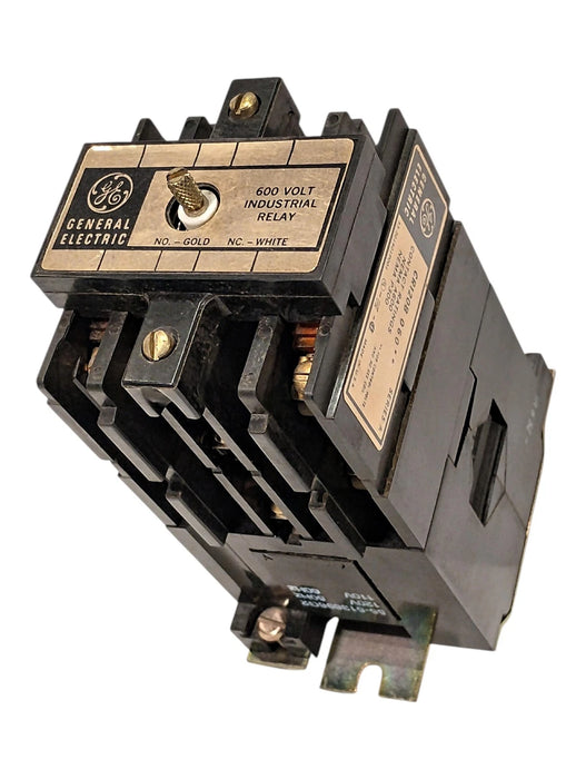 GE CR120B060 600 V AC 10 A Industrial Control Relay w/ 110/120 V AC Coil